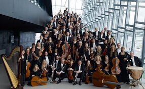 Island Symphony Orchestra © Ari Magg