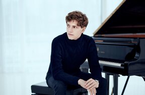 Jan Lisiecki © Christoph Koestlin Deutsche Grammophon | © Jan Lisiecki © Christoph Koestlin Deutsche Grammophon