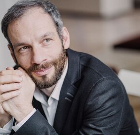 Dima Slobodeniouk | © Marco Borggreve